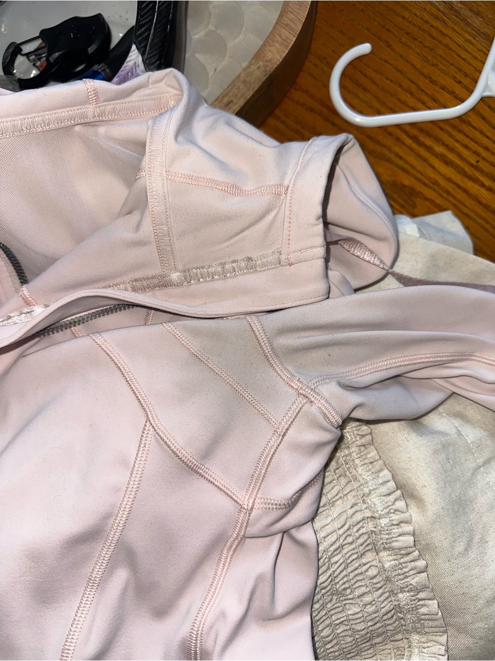 lululemon athletica Light Blush Pink Full-Zip Hooded Jacket size 6 - Picture 6 of 6
